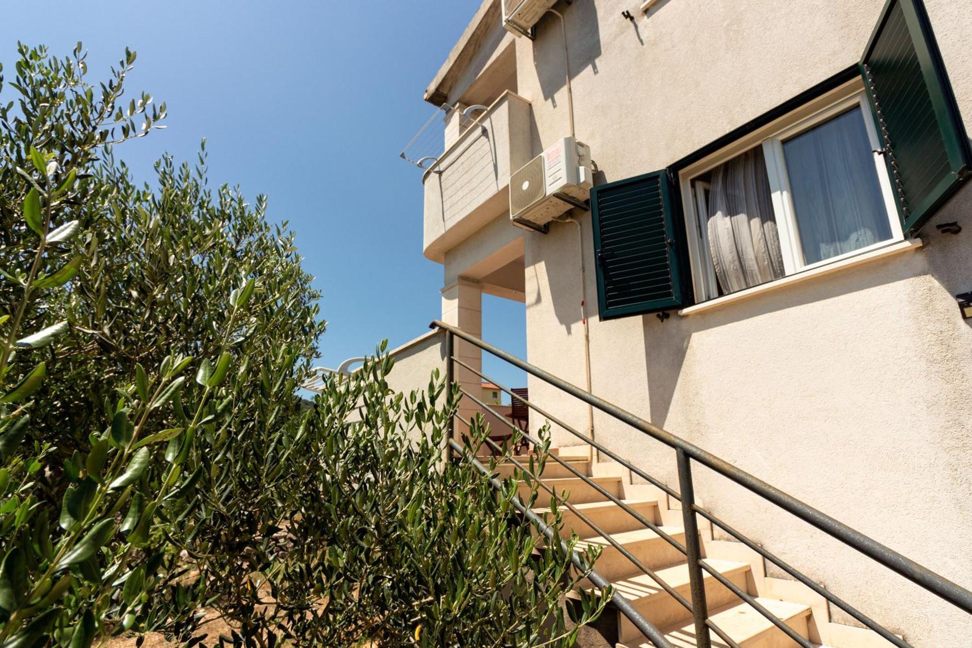 Apartment Mandalina House Stari Grad  Dış mekan fotoğraf
